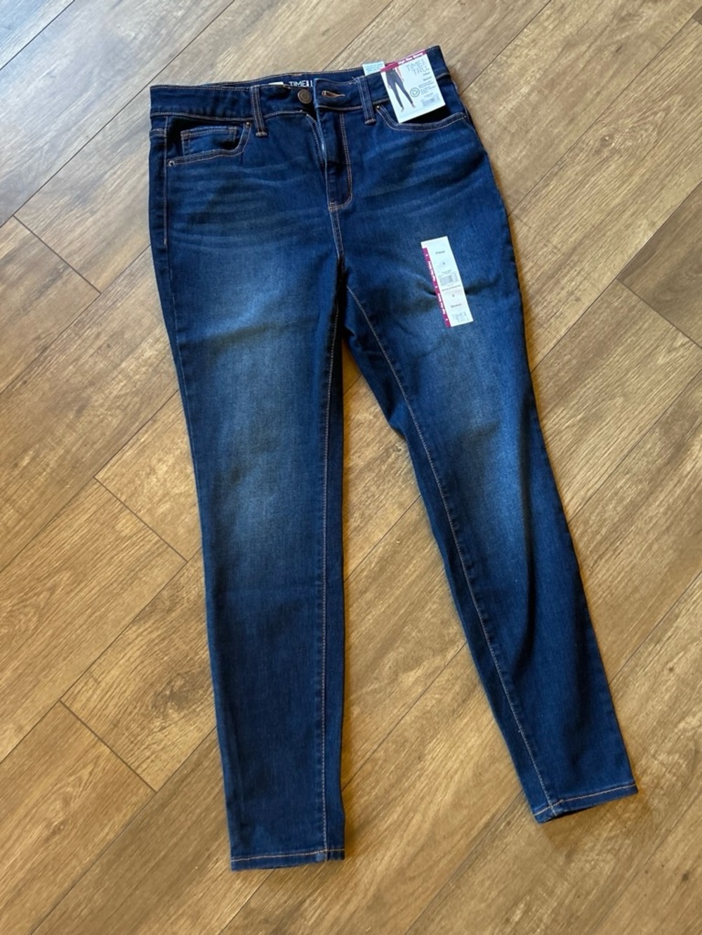 Time and Tru Women's Dark Blue Stretch Skinny Jeans